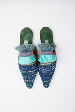 Load image into Gallery viewer, Slippers de luxe handmade Alemee Gr. 39
