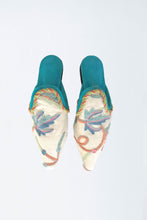 Laden Sie das Bild in den Galerie-Viewer, Slippers de luxe handmade Kimya Gr. 39
